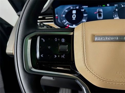 Used 2025 Land Rover Range Rover Sport SE image 10