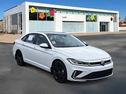 Used 2025 Volkswagen Jetta SE