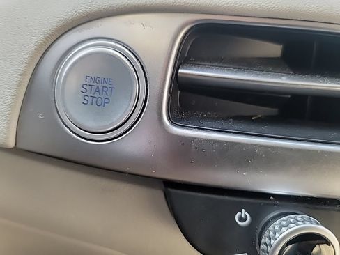 Used 2023 Hyundai Palisade Limited FWD image 23