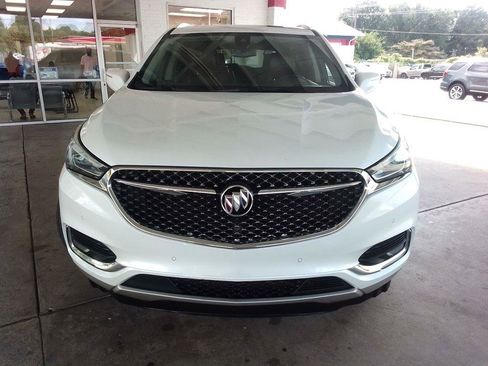 Used 2018 Buick Enclave Avenir w/ Avenir Technology Package AWD/4WD image 3