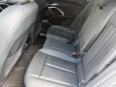 Certified 2025 Audi Q5 Premium w/ Convenience Package AWD/4WD image 25