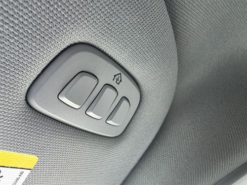 Used 2023 Ford F150 Lariat w/ Trailer Tow Package image 20