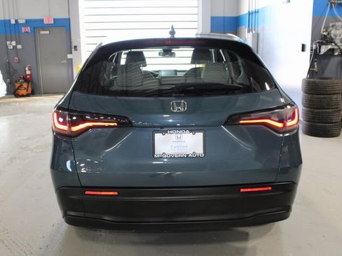 Certified 2023 Honda HR-V LX image 37