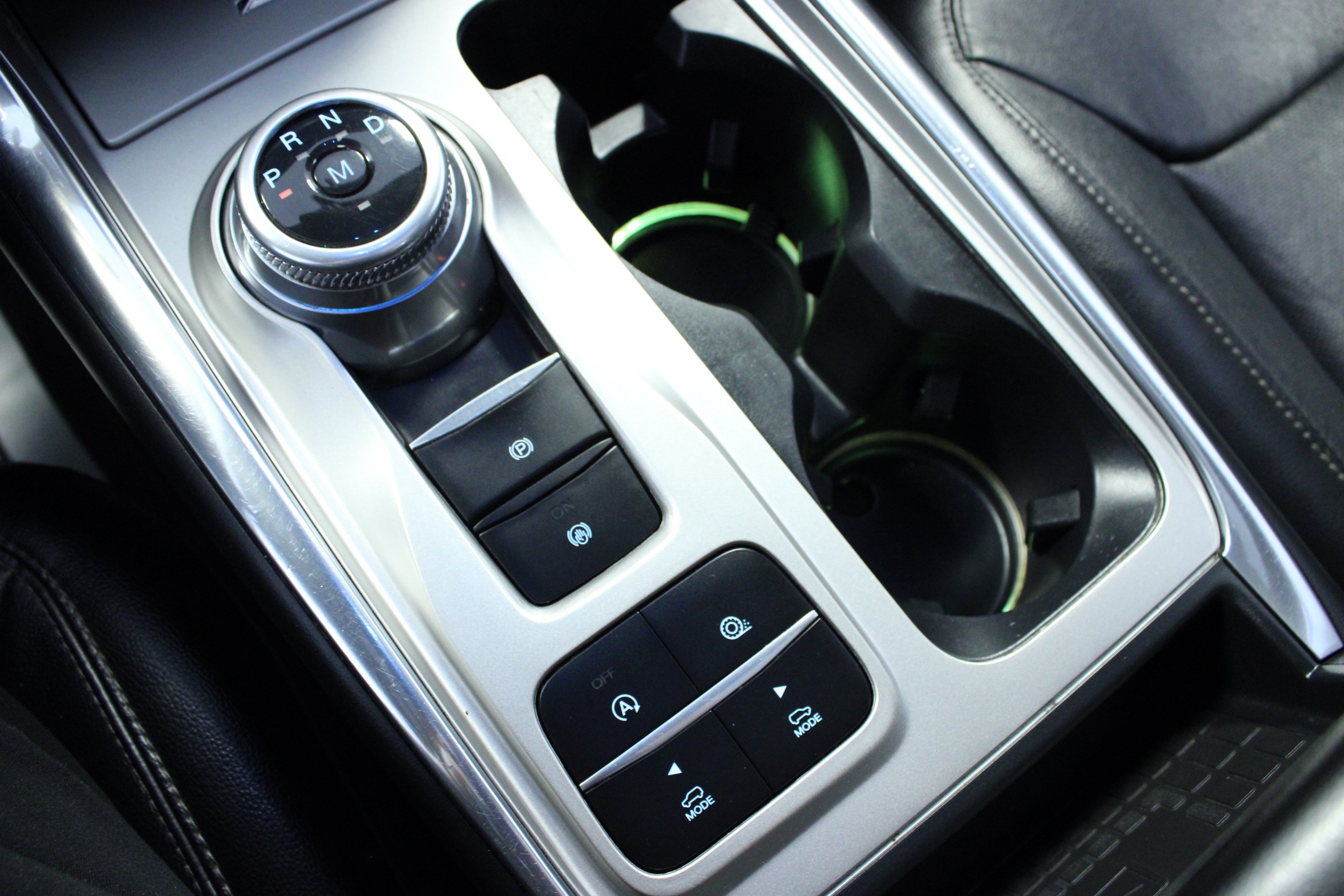Used 2020 Ford Explorer Limited RWD image 24