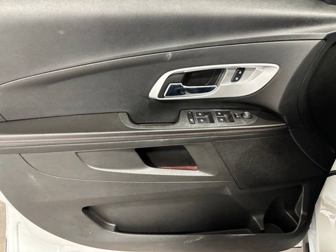 Used 2015 Chevrolet Equinox LT w/ Driver Convenience Package image 18