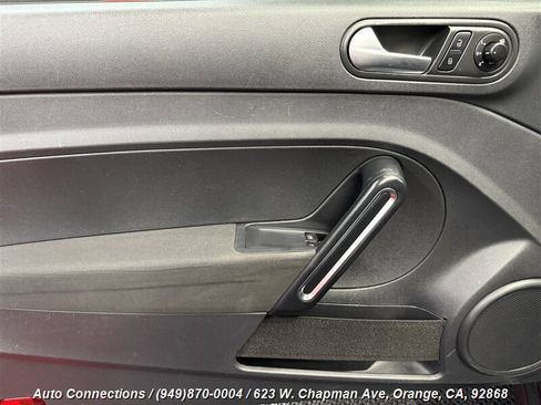 Used 2014 Volkswagen Beetle 1.8T image 17