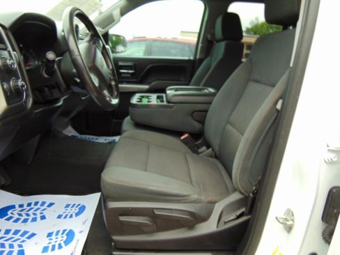 Used 2019 Chevrolet Silverado 1500 LT AWD/4WD image 6
