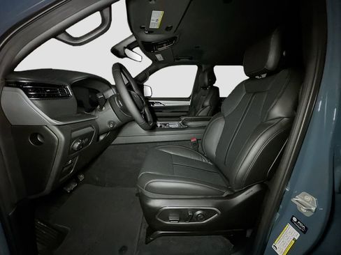 New 2026 Jeep Grand Wagoneer 4WD image 14