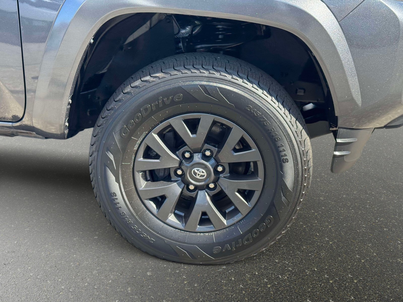 Certified 2023 Toyota Tacoma SR5 w/ Technology Package AWD/4WD image 8