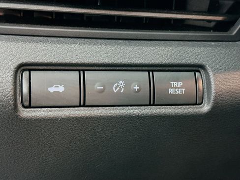 Used 2023 Nissan Altima 2.5 SR image 16