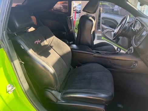 Used 2015 Dodge Challenger R/T Plus image 13