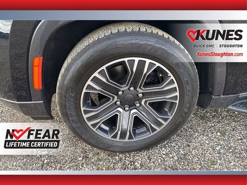 Used 2022 Jeep Wagoneer Series III w/ Rear Seat Video Group 1 AWD/4WD image 16