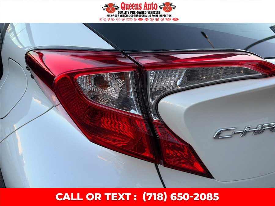 Used 2018 Toyota C-HR XLE FWD image 34