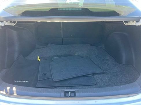 Used 2023 Toyota Corolla SE w/ Carpet Mat Package (TMS) FWD image 37