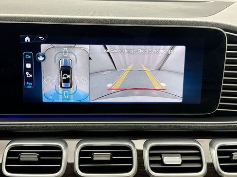 Used 2025 Mercedes-Benz GLE 450 4MATIC image 15