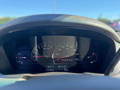 Used 2011 Cadillac DTS Luxury image 25