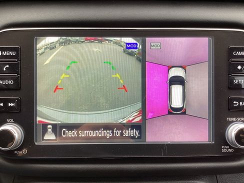 Used 2023 Nissan Kicks SR w/ SR Premium Package FWD image 16