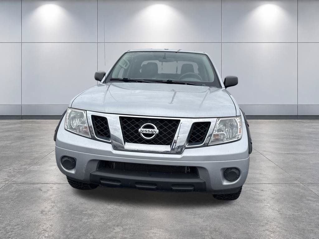 Used 2018 Nissan Frontier SV AWD/4WD image 2