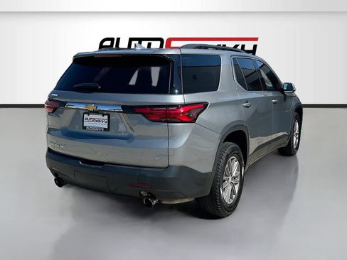 Used 2023 Chevrolet Traverse LT w/ Rear Camera Mirror Package AWD/4WD image 6