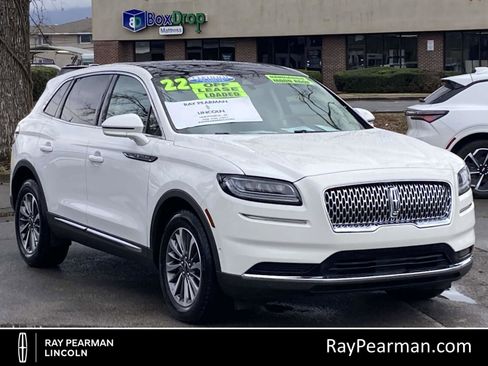 Certified 2022 Lincoln Nautilus Reserve image 1