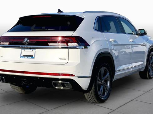 Used 2024 Volkswagen Atlas Cross Sport SEL R-Line AWD/4WD image 13