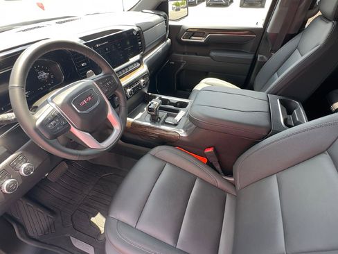 Used 2026 GMC Sierra 1500 Elevation w/ Elevation Premium Package AWD/4WD image 16