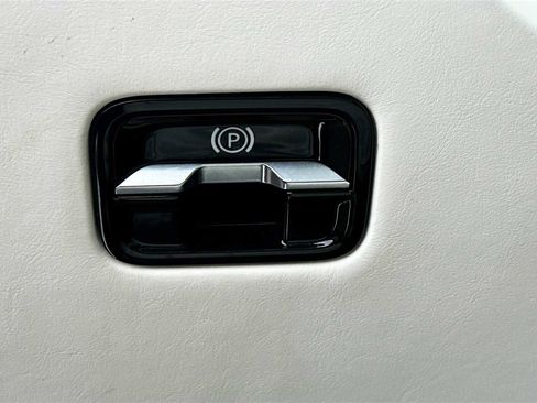 Used 2024 Mercedes-Benz Maybach S 680 4MATIC image 10