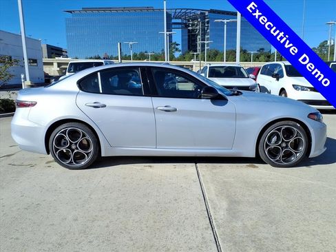 New 2025 Alfa Romeo Giulia w/ Driving Assist Package image 5