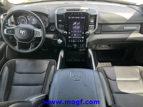 Used 2023 RAM 1500 Laramie AWD/4WD image 5