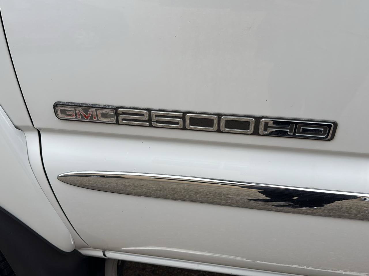Used 2005 GMC Sierra 2500 SLE AWD/4WD image 10