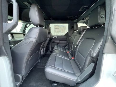 New 2026 Ford Bronco Outer Banks AWD/4WD image 9