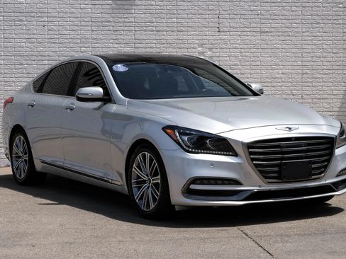 Used 2018 Genesis G80 3.8 w/ Option Group 03 RWD image 6