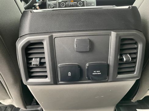 Used 2019 Ford F150 XLT w/ Equipment Group 302A Luxury image 11