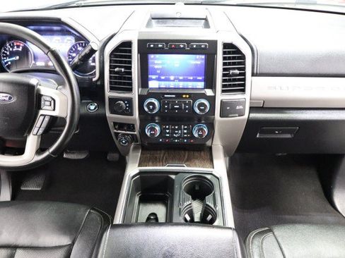 Used 2020 Ford F350 Lariat w/ Lariat Ultimate Package AWD/4WD image 7
