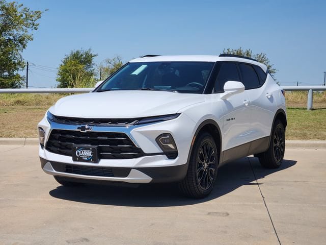 New 2026 Chevrolet Blazer LT w/ Convenience Package FWD image 3