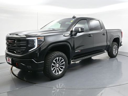Used 2023 GMC Sierra 1500 AT4 w/ AT4 Premium Package AWD/4WD image 1