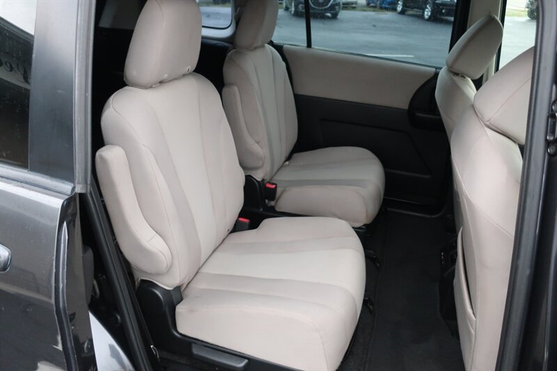 Used 2014 MAZDA MAZDA5 Sport FWD image 23