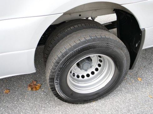 Used 2023 Mercedes-Benz Sprinter 3500 w/ Parking Package image 23