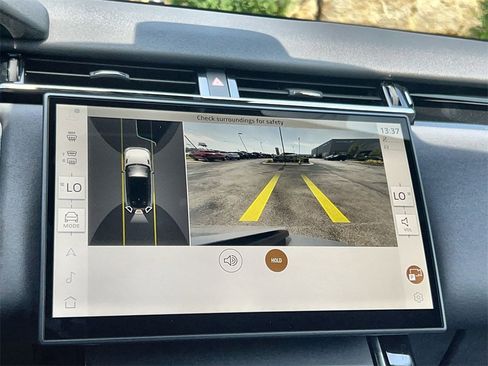 Certified 2025 Land Rover Range Rover Velar Dynamic SE image 24