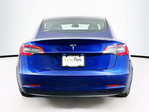 Used 2020 Tesla Model 3 Standard Range Plus image 7