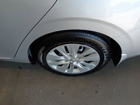 Used 2023 Nissan Sentra S image 22