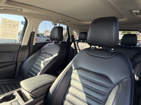 Certified 2023 Ford Edge SEL w/ Convenience Package AWD/4WD image 17