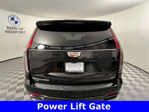 Used 2024 Cadillac Escalade Sport w/ Touring Package image 10