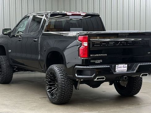 Used 2025 Chevrolet Silverado 1500 LT Trail Boss w/ Convenience Package II AWD/4WD image 3