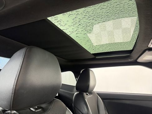 Used 2016 Hyundai Veloster w/ Option Group 03 image 30