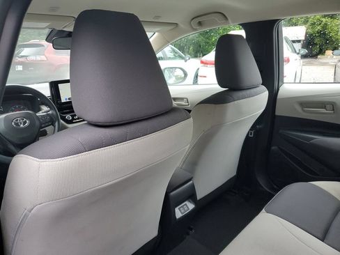 Used 2023 Toyota Corolla LE FWD image 12