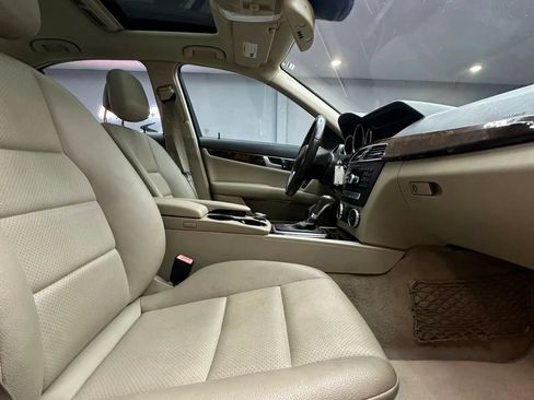 Used 2014 Mercedes-Benz C 250 Sedan image 29