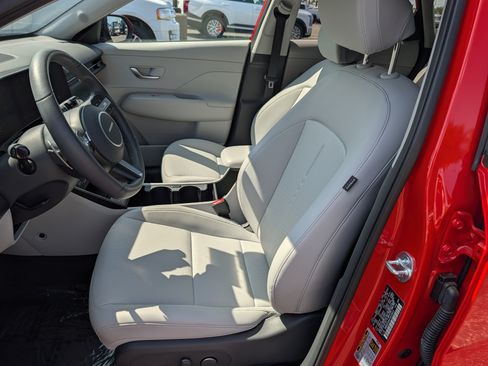 Used 2026 Hyundai Kona SEL Premium AWD/4WD image 10
