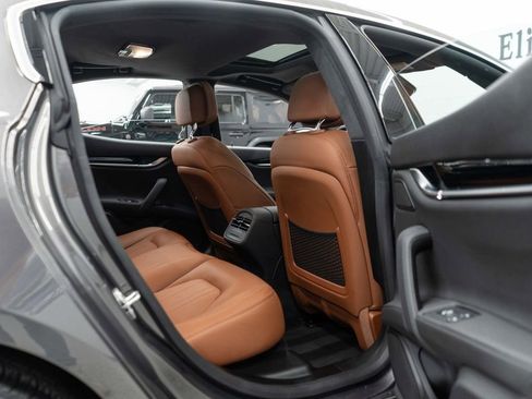 Used 2022 Maserati Ghibli Modena Q4 image 13