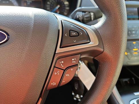 Used 2016 Ford Fusion SE FWD image 24